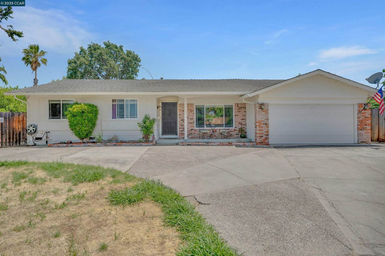 4175 Stephanie Way - Photo 1