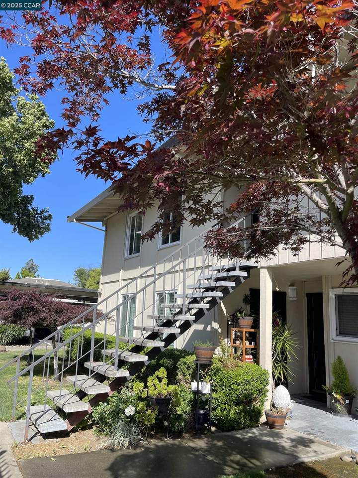 2525 Walters Way 22 - Photo 1