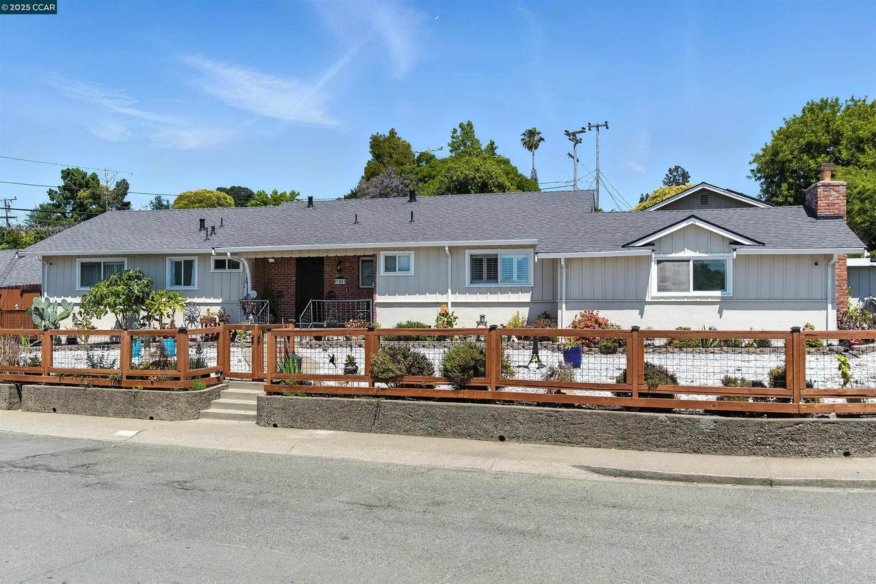 1201 Valle Vista Ave - Photo 1