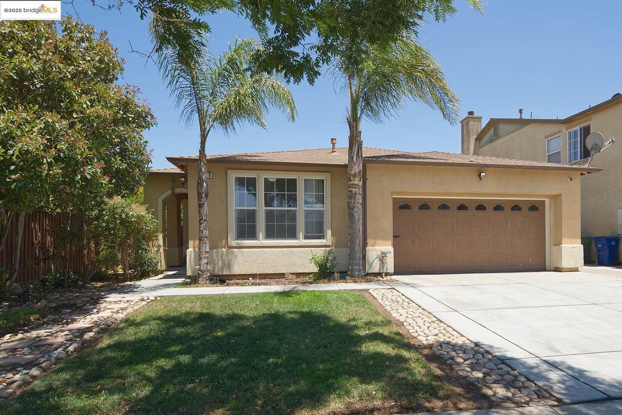 360 Chianti Way - Photo 1