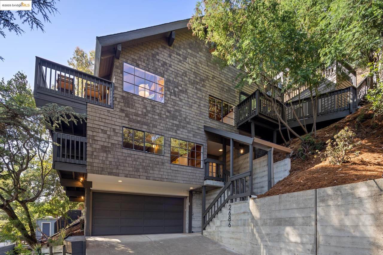 2686 Shasta Road - Photo 1