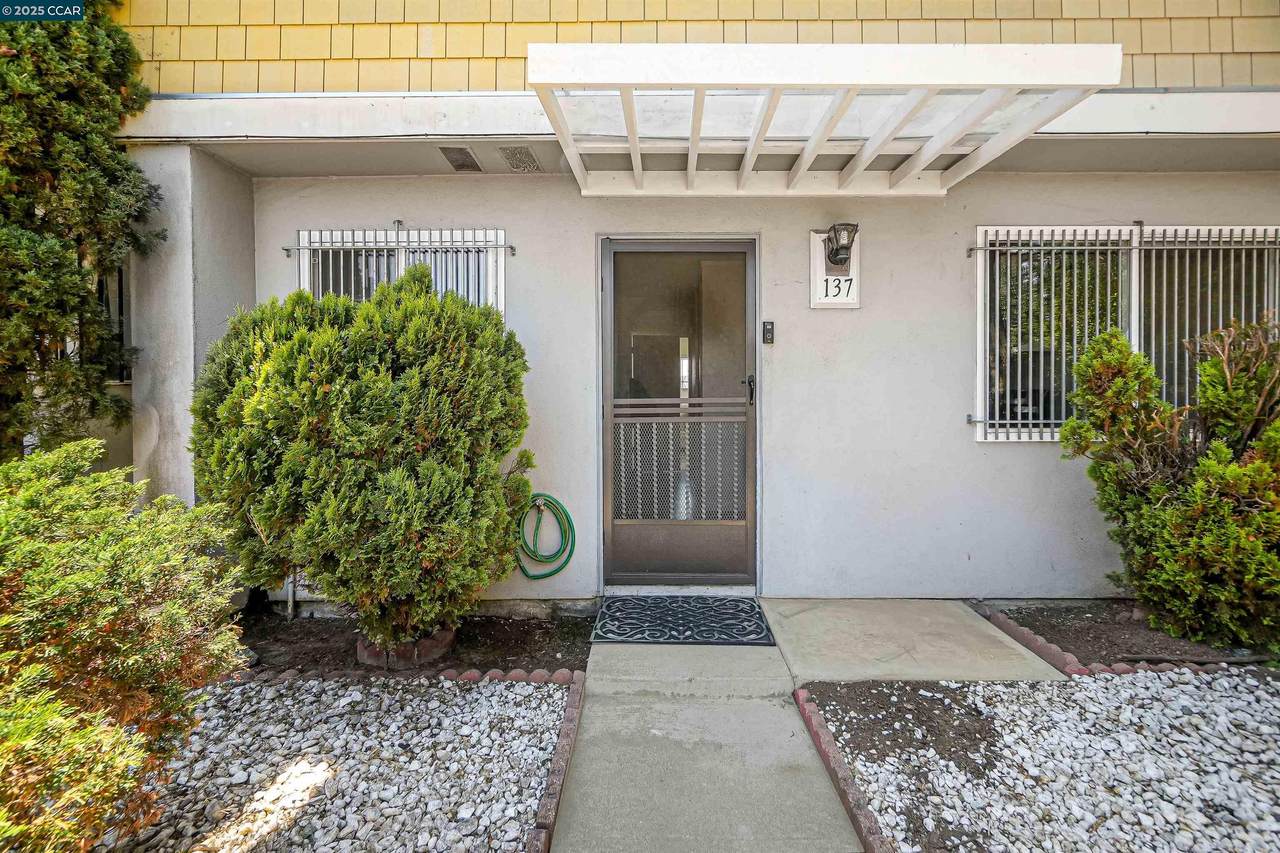 137 Nautilus Ct 82 - Photo 1