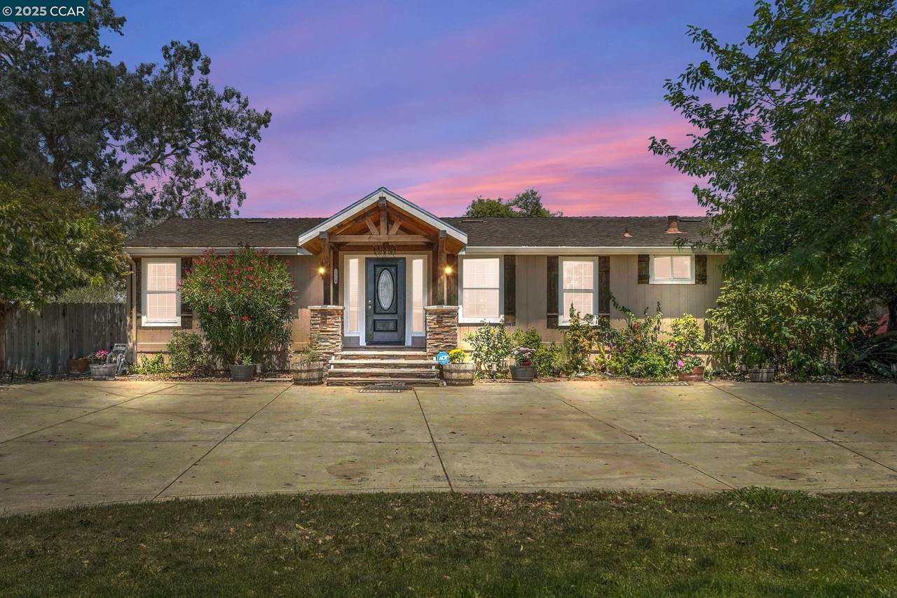 1950 Tule Ln - Photo 1