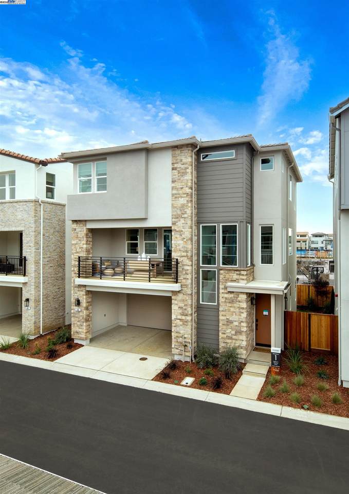 114 Compass Drive - Photo 1