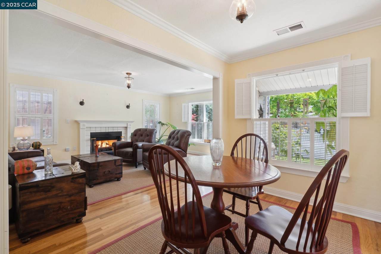 321 F Street - Photo 1
