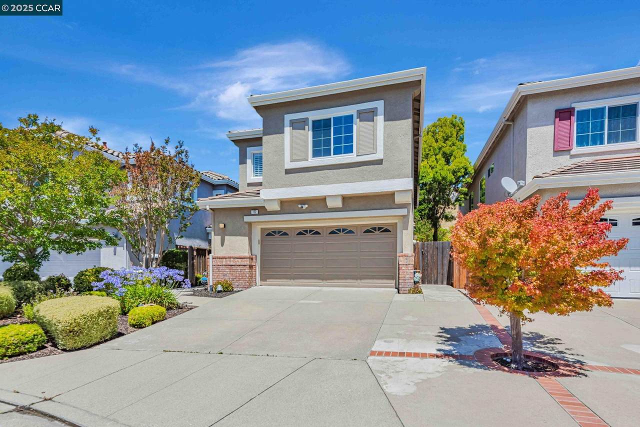 122 Claremont Crest Ct - Photo 1