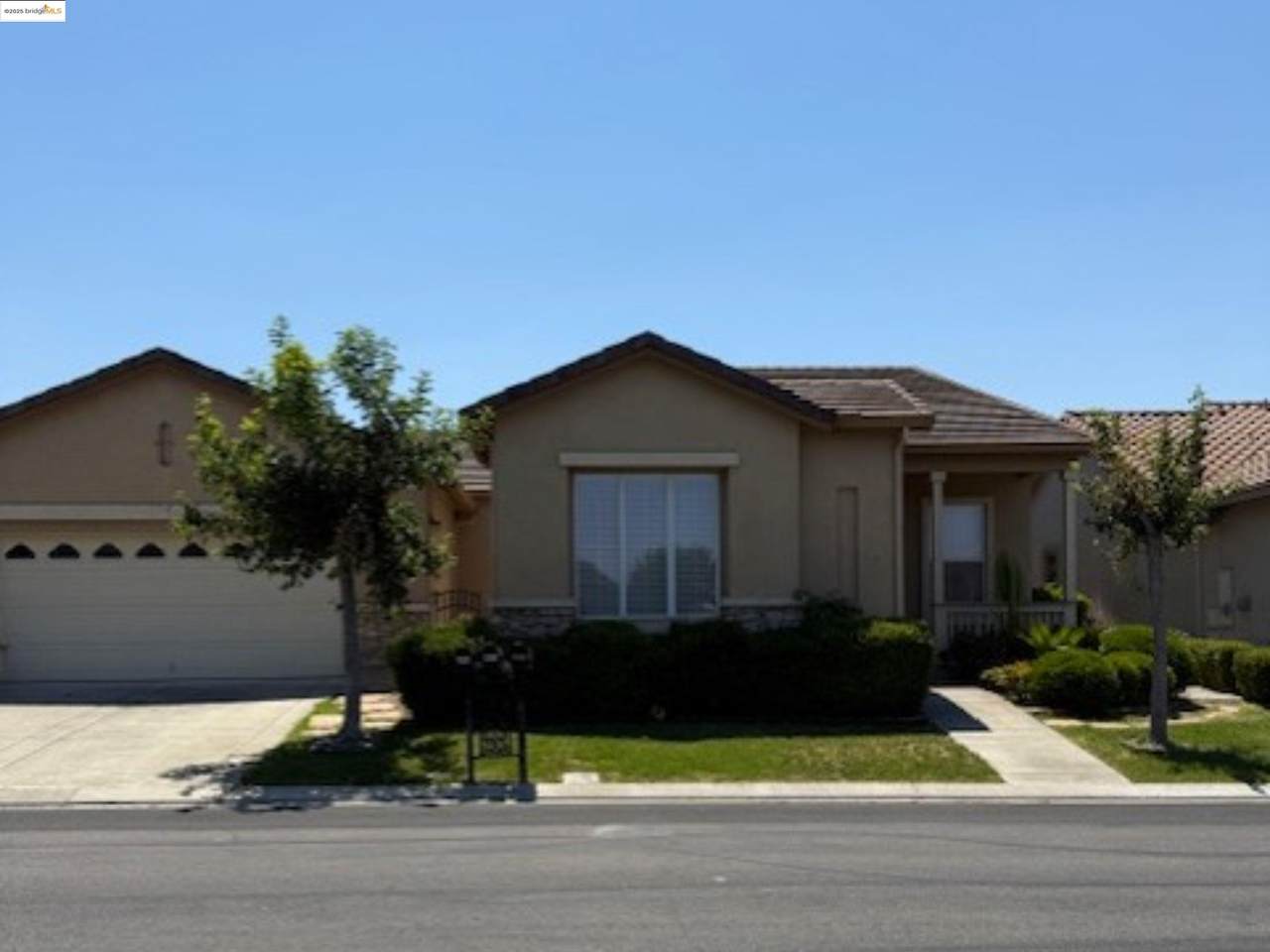 603 Twin Lakes Ln - Photo 1