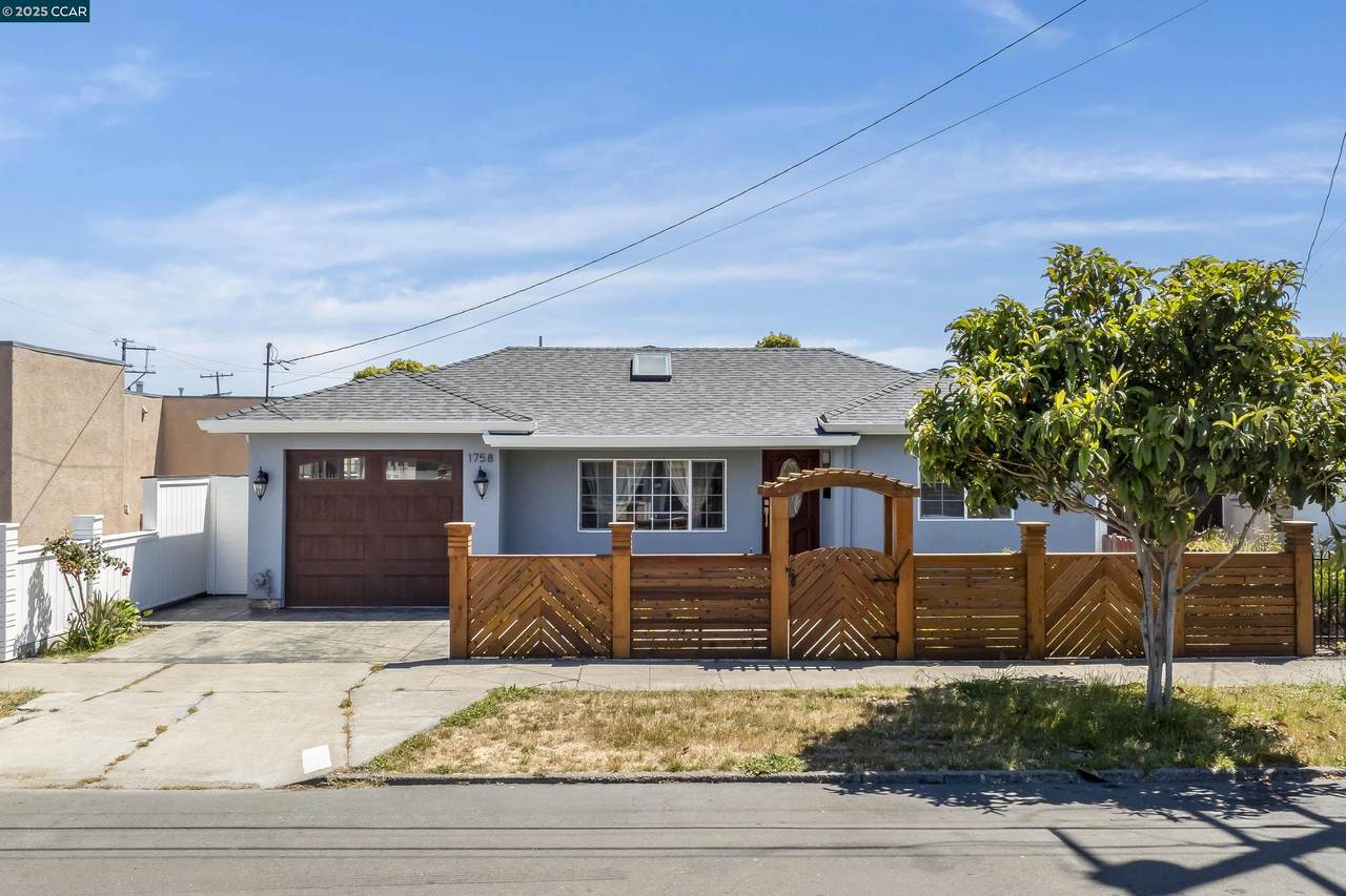 1758 Garvin Ave - Photo 1