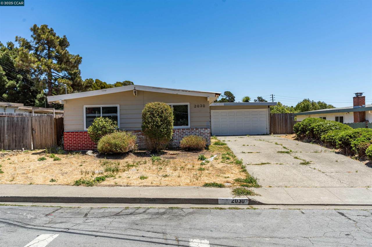 2030 Espanola Dr - Photo 1