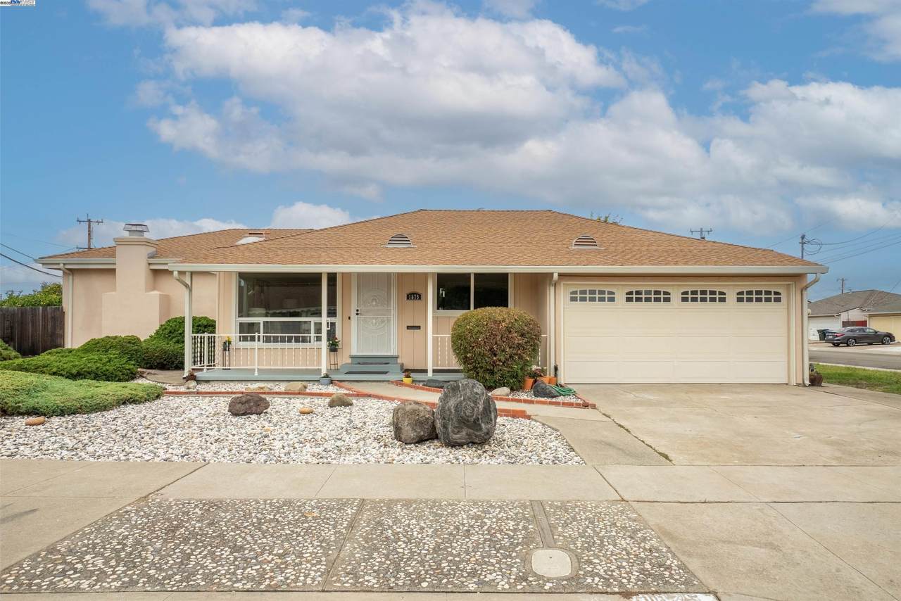 1875 Willow Ave - Photo 1