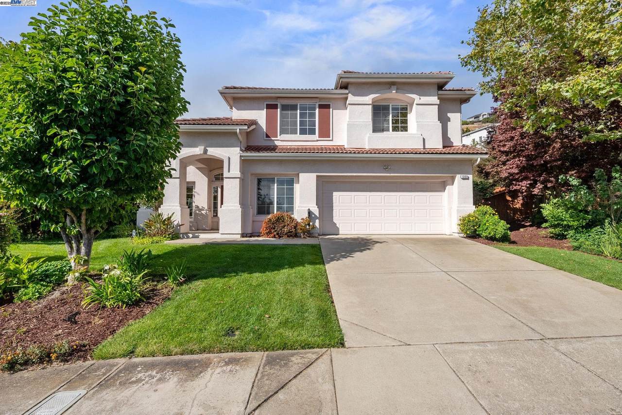 1000 Silver Maple Lane - Photo 1