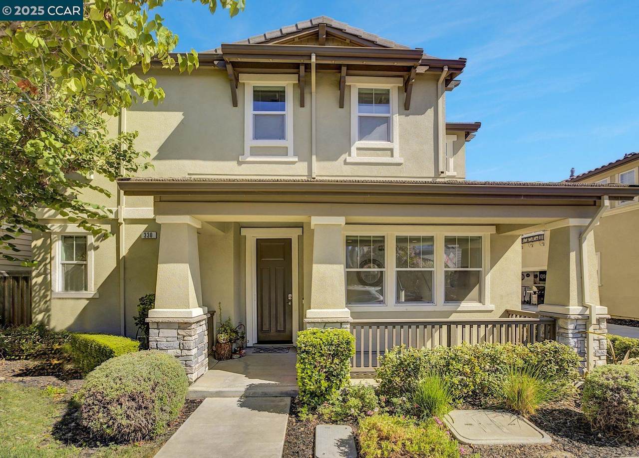 330 Pacifica Dr - Photo 1