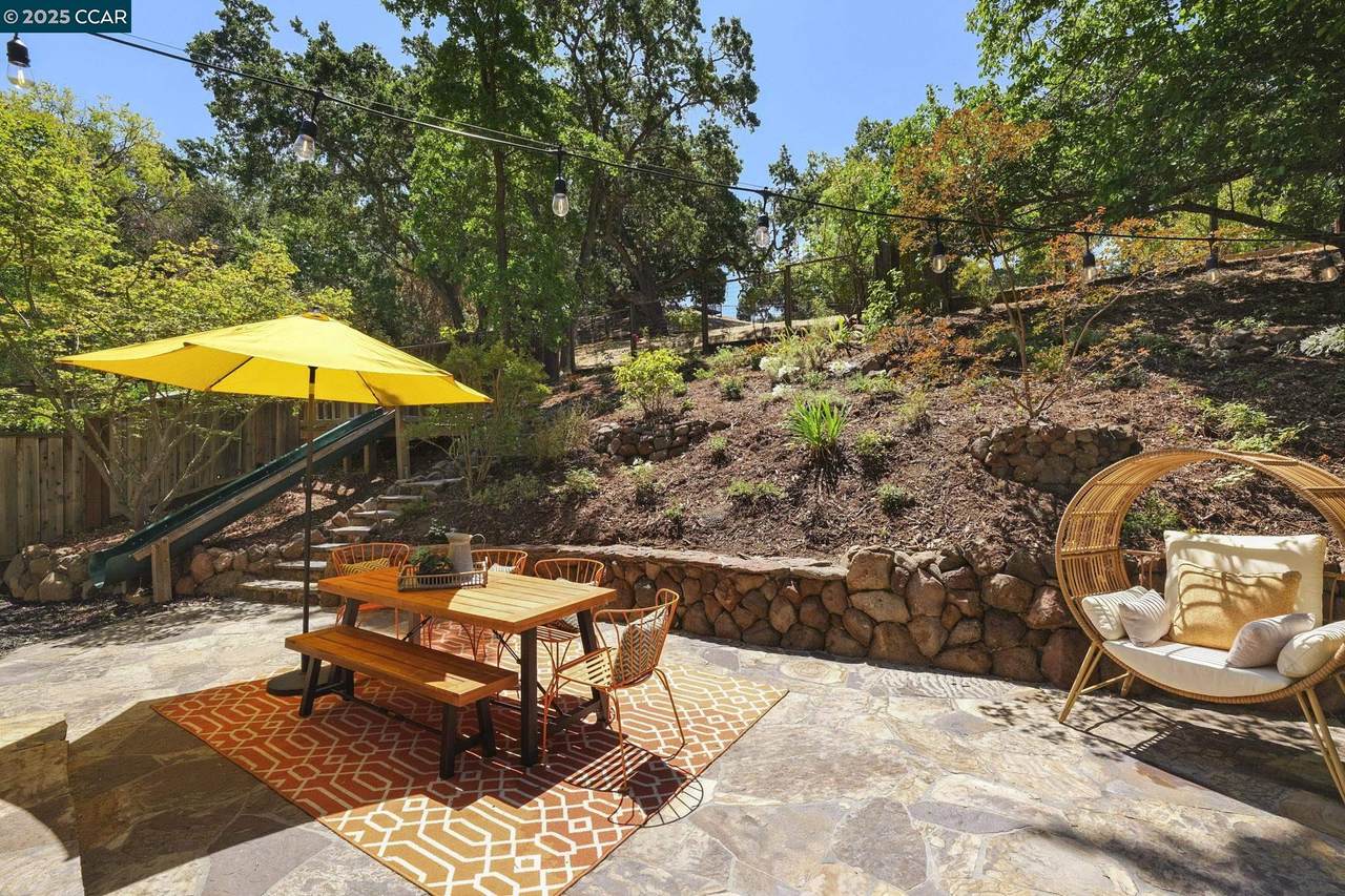 71 Maple Ln - Photo 1