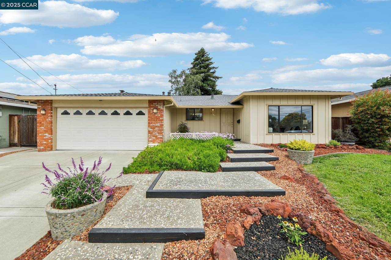 6533 King Way - Photo 1
