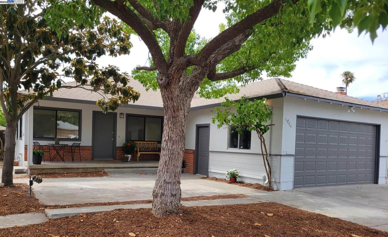 471 Rose St - Photo 1
