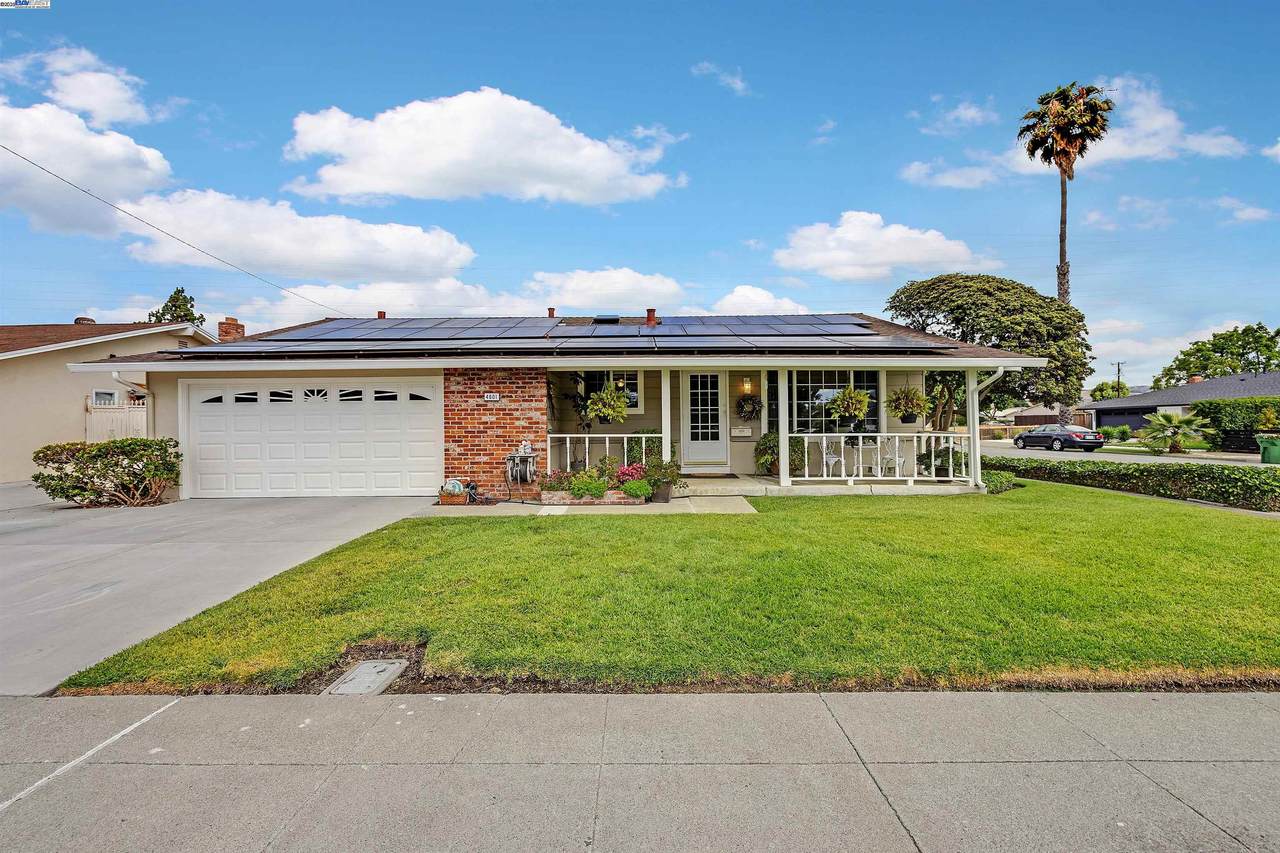 4601 Hampshire Way - Photo 1