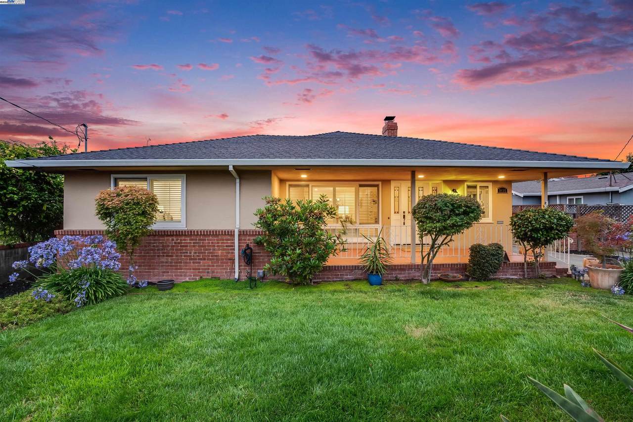 3635 Lorena Ave - Photo 1