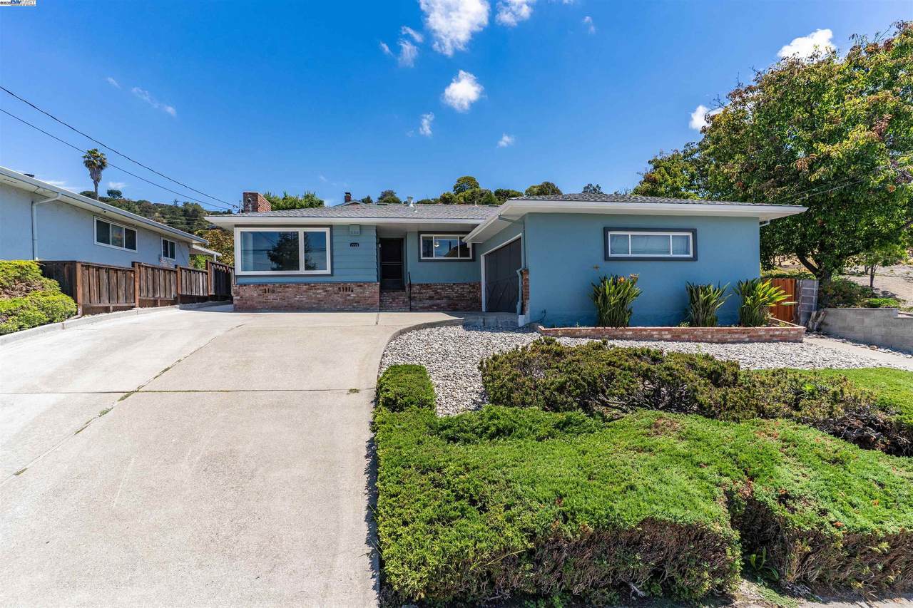 2724 Benedict Dr - Photo 1