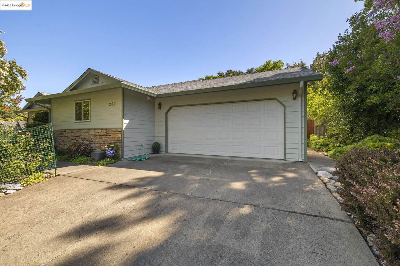 260 Acorn Drive - Photo 1