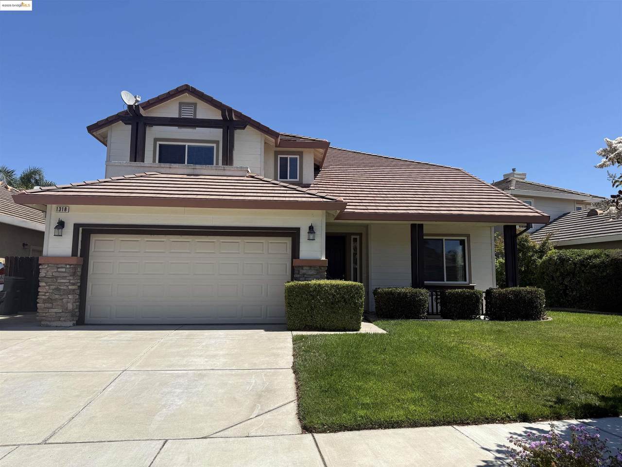 1318 Yosemite Cir - Photo 1