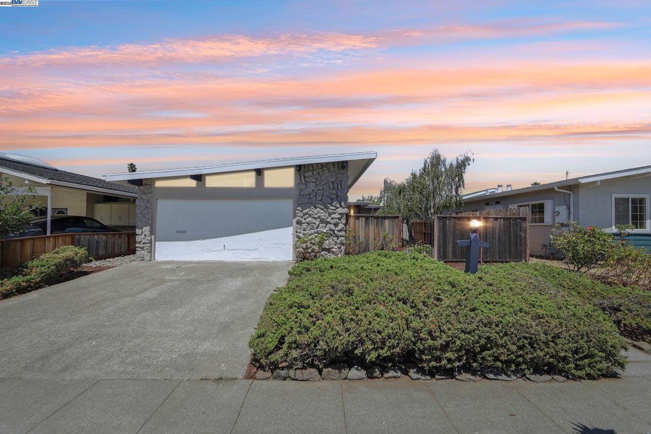 1213 Rosewood Way - Photo 1