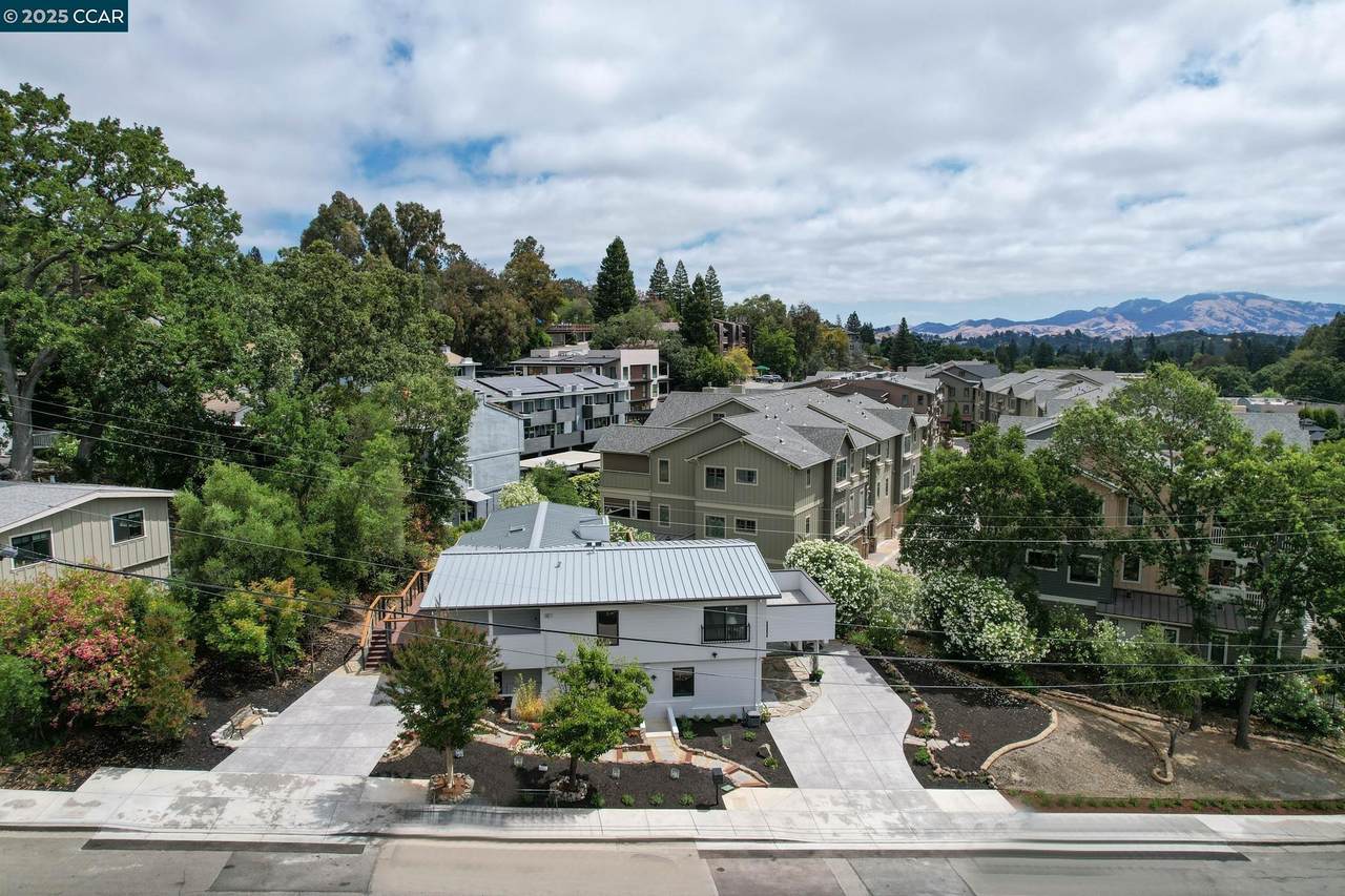 946 Risa Road - Photo 1
