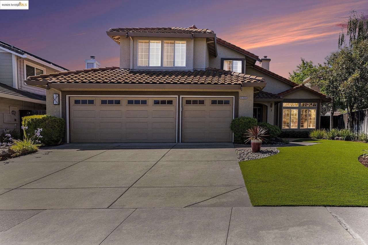 4704 Crestone Needle Way - Photo 1