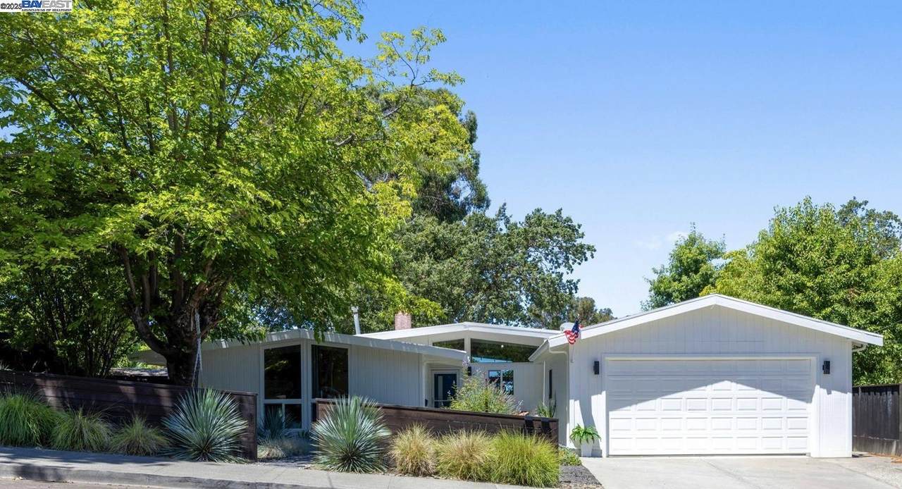 4525 Entrada Ct - Photo 1