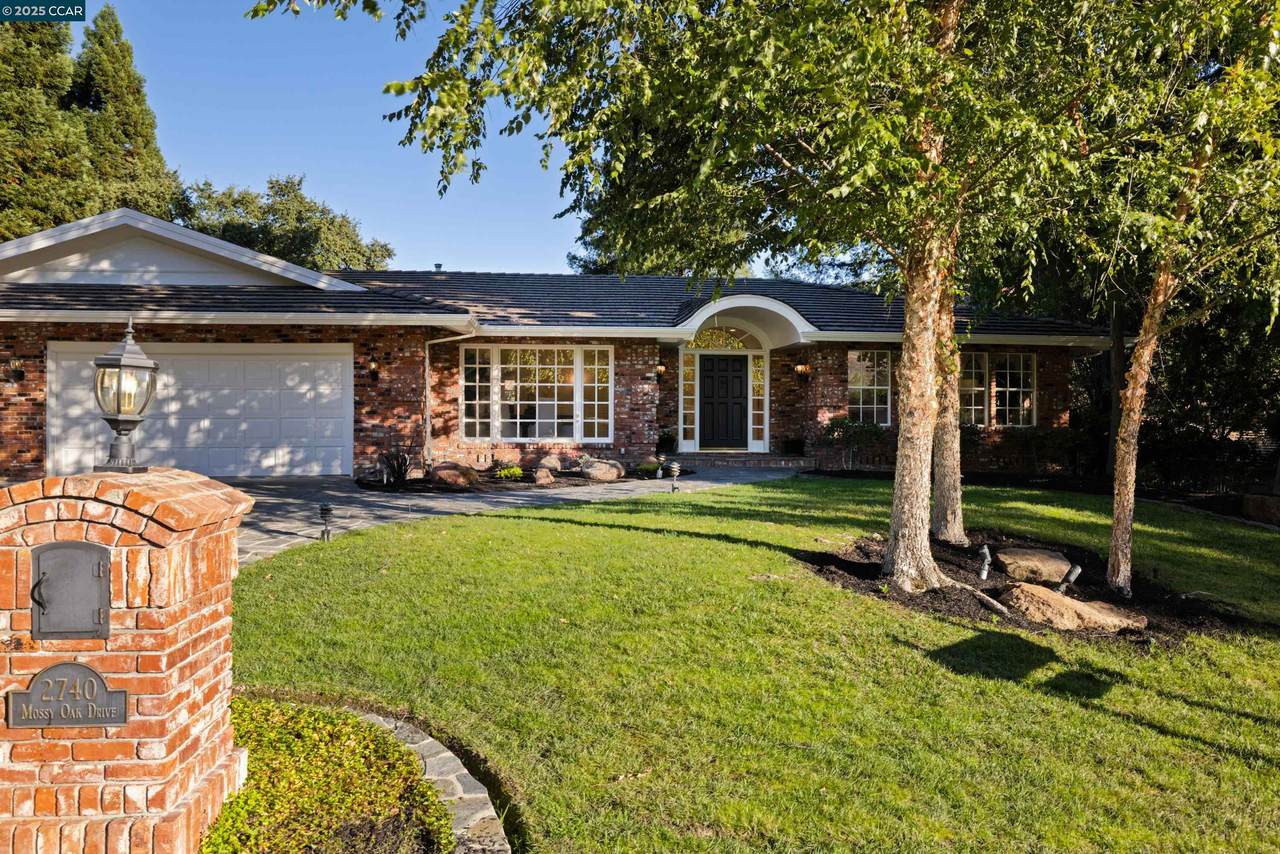 2740 Mossy Oak Drive - Photo 1