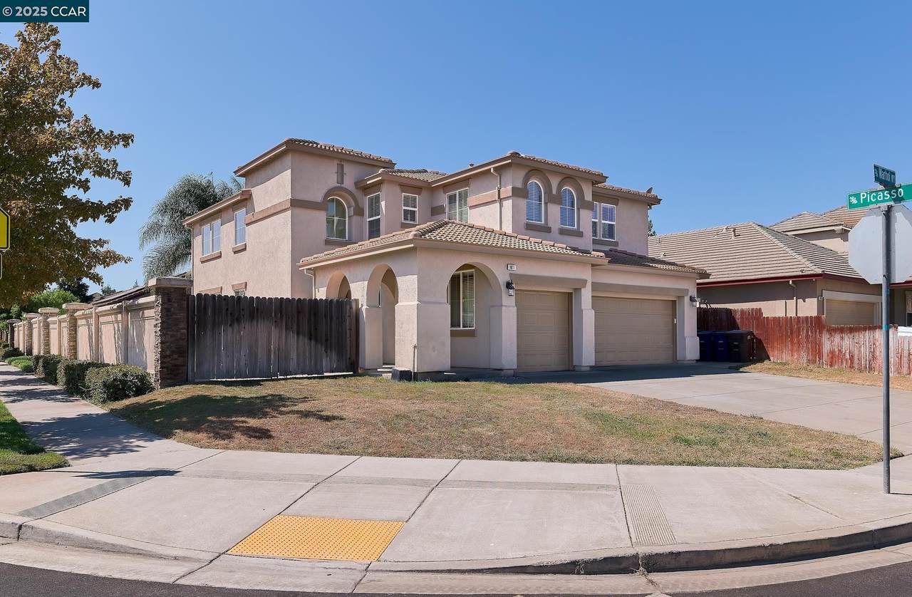 1011 Warhol Way - Photo 1