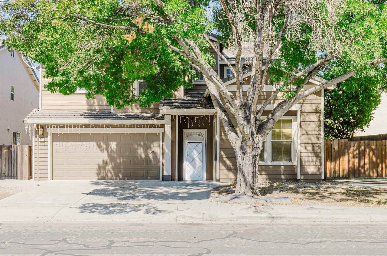 517 Rockingham Way - Photo 1