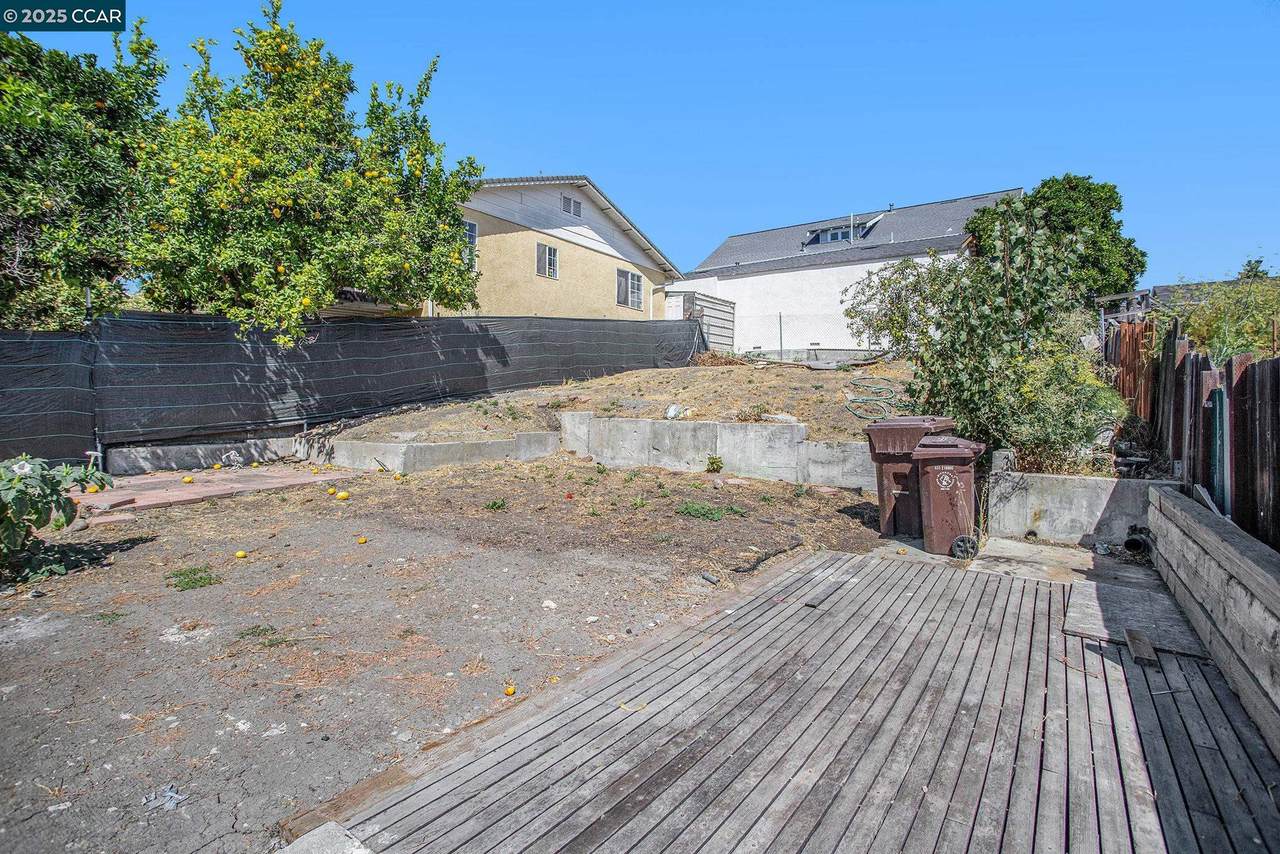 408 4th St - Photo 1