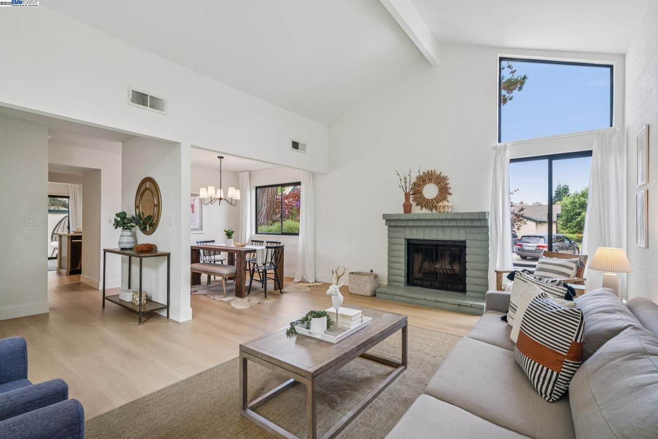 101 Carob Ln - Photo 1