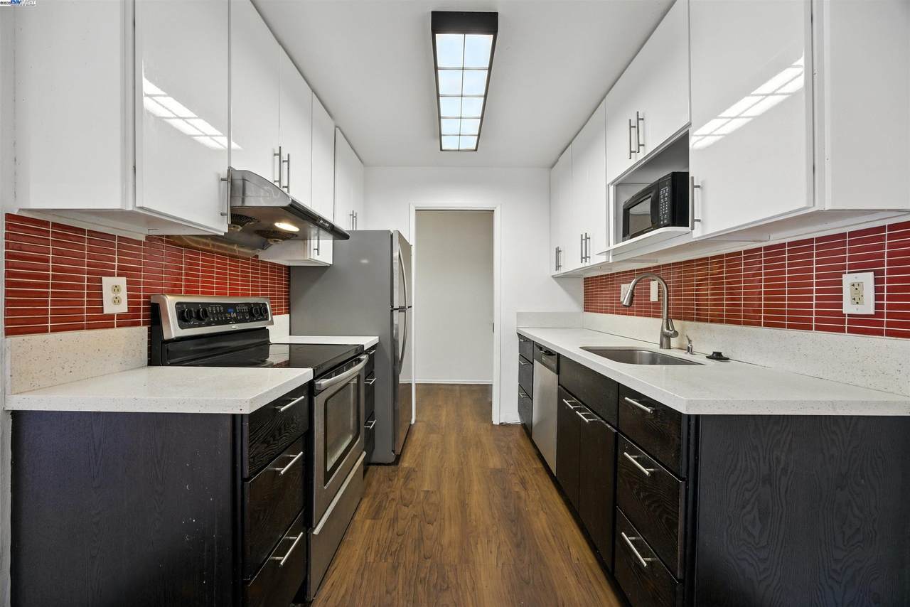 1321 Webster St D303 - Photo 1