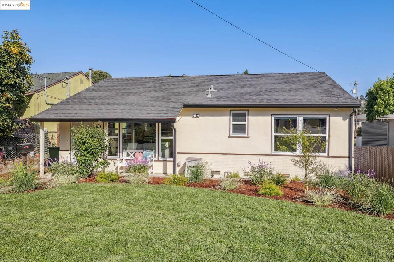 3162 Sydney Way - Photo 1