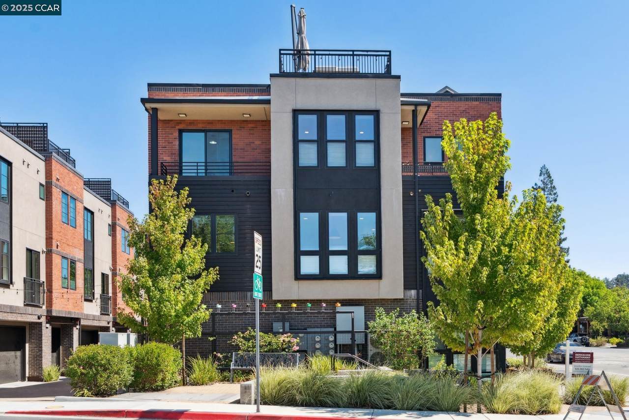 900 Brown Ave - Photo 1