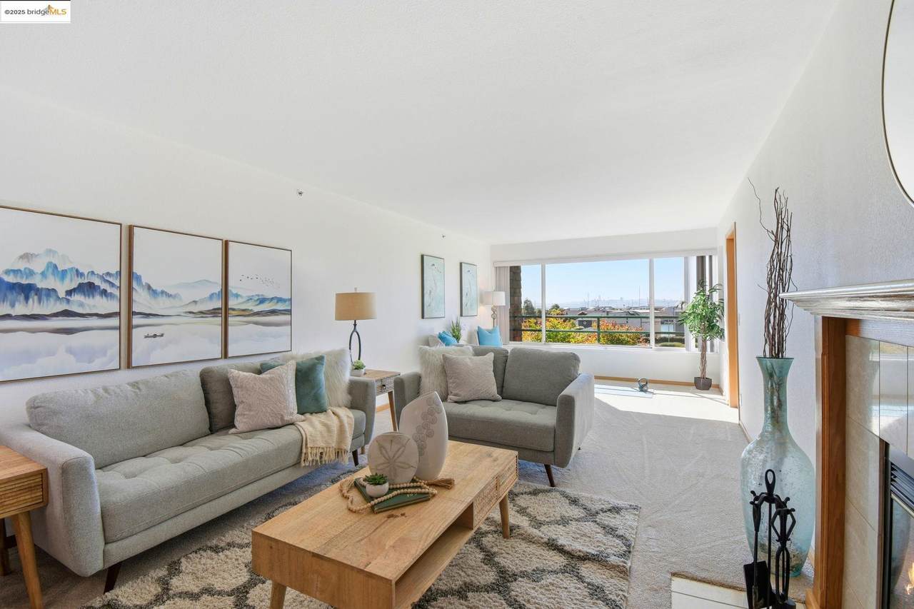 1300 Quarry Ct 212 - Photo 1