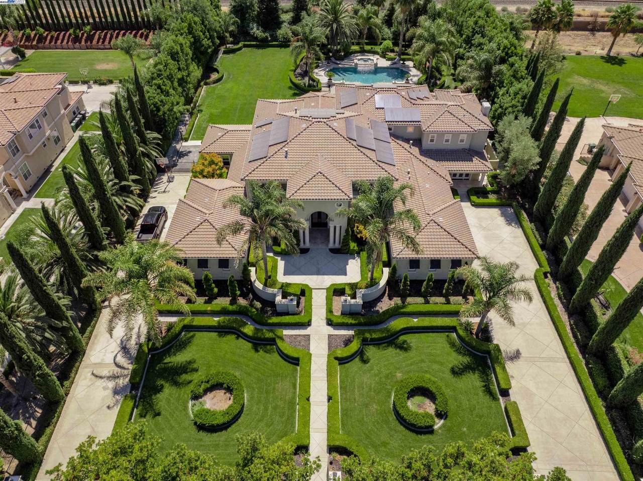 8324 Waterwell Way - Photo 1