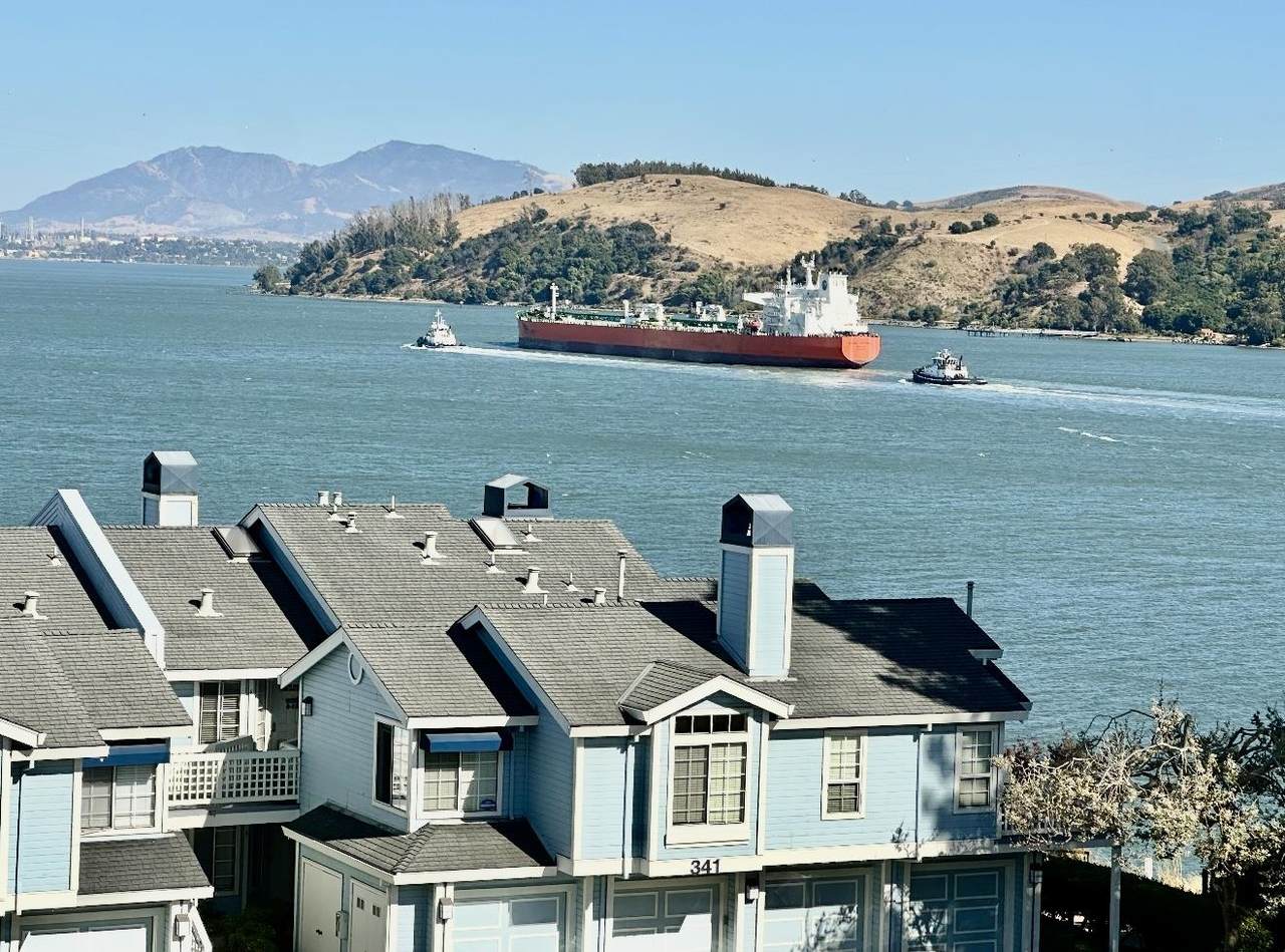 611 Sea Ranch Ct 6 - Photo 1