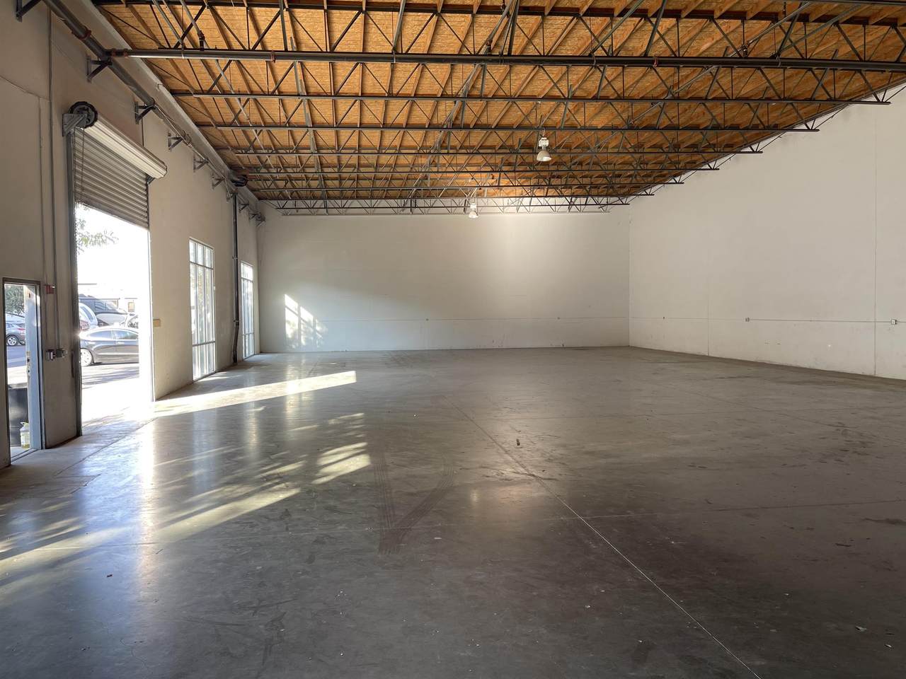 2210 Macarthur Dr. - Photo 1