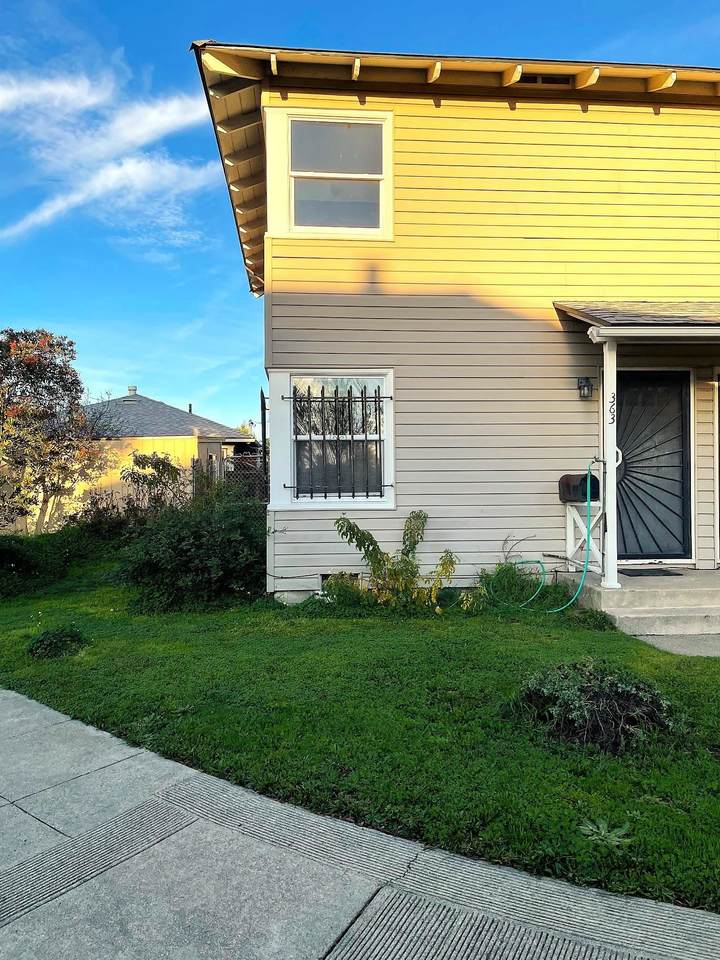 363 Bissell Ave - Photo 1