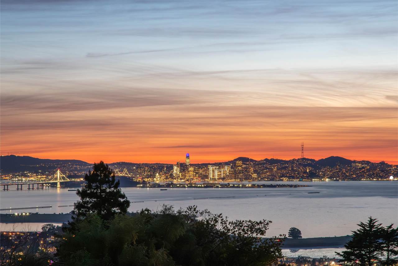 911 Clark Pl - Photo 1