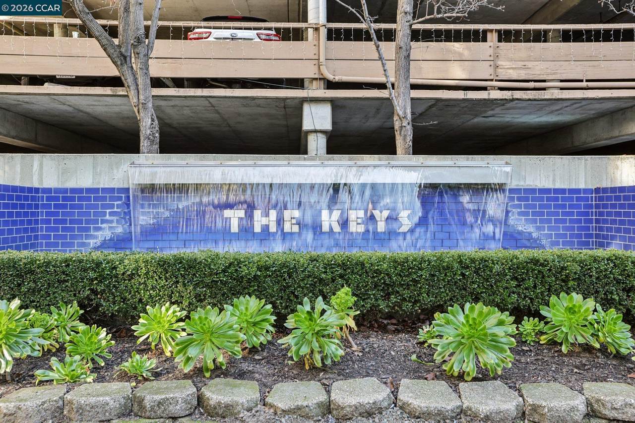 310 Civic Dr 205 - Photo 1