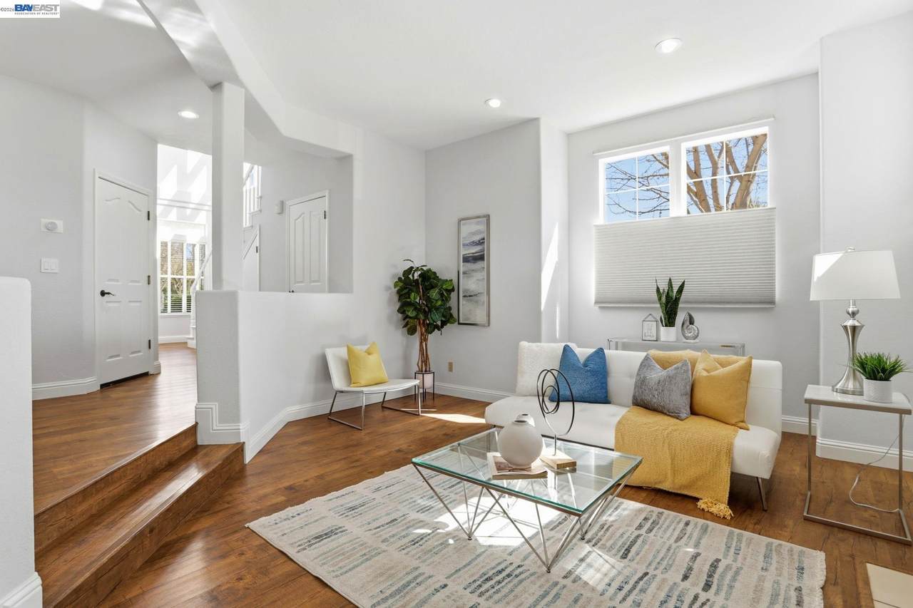 399 Bundy Ave - Photo 1