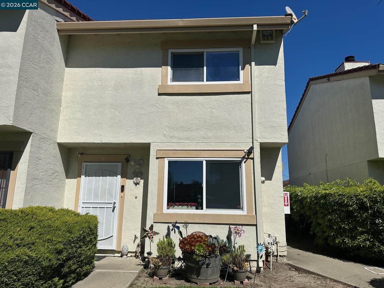 4 Sheffield Ct - Photo 1