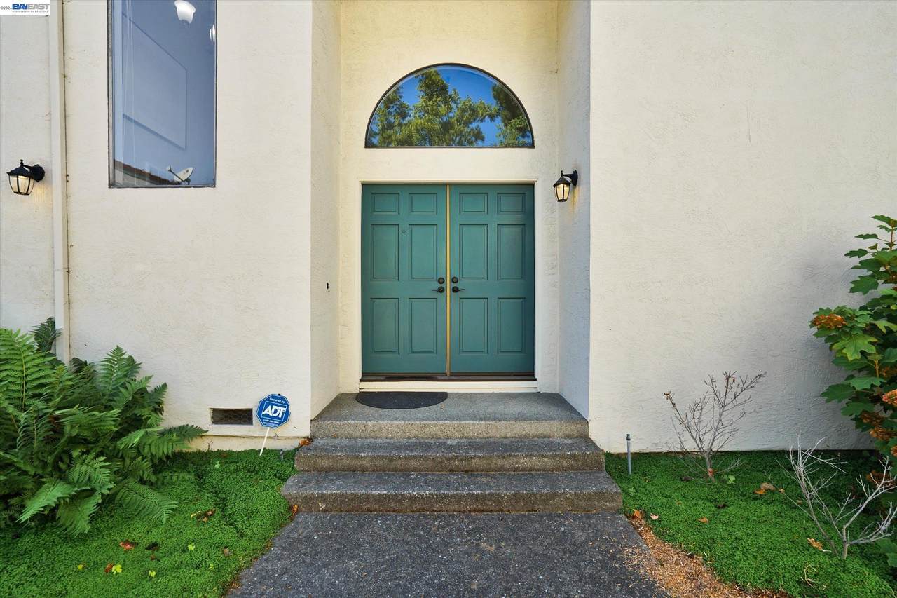 4374 Valley Ave D1 - Photo 1