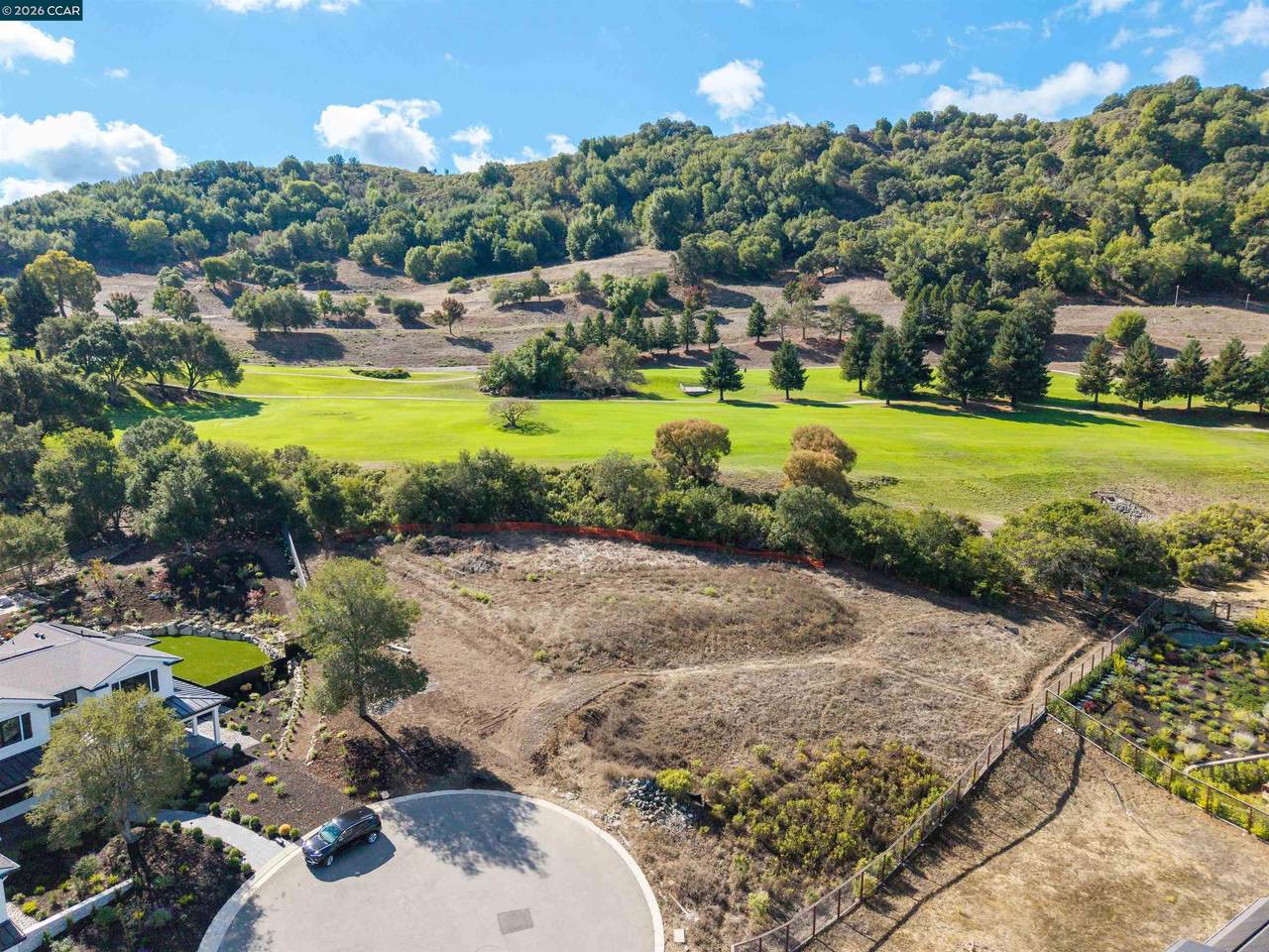 20 Adobe Ct - Photo 1