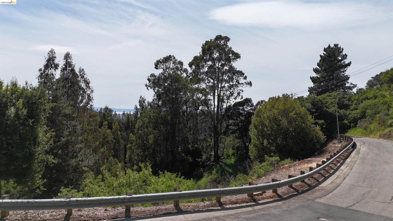 2551 Tunnel Rd - Photo 1