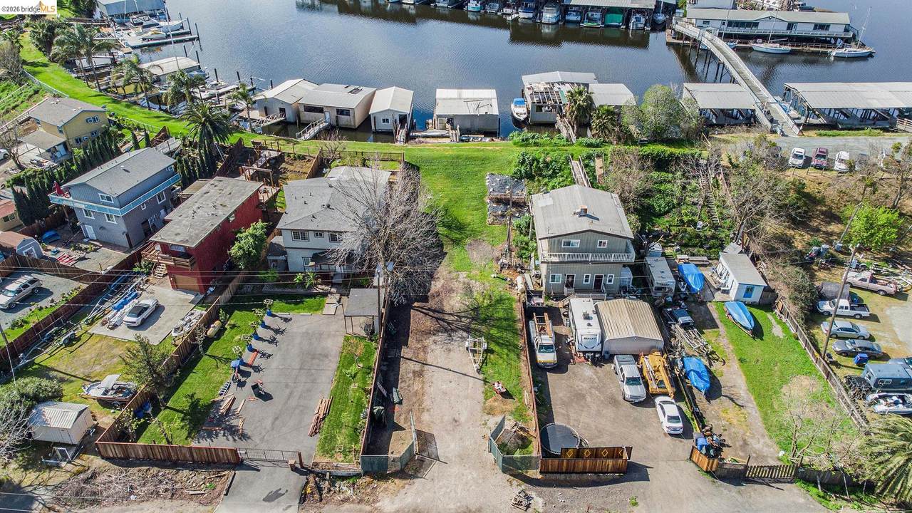 1596 Taylor Rd - Photo 1