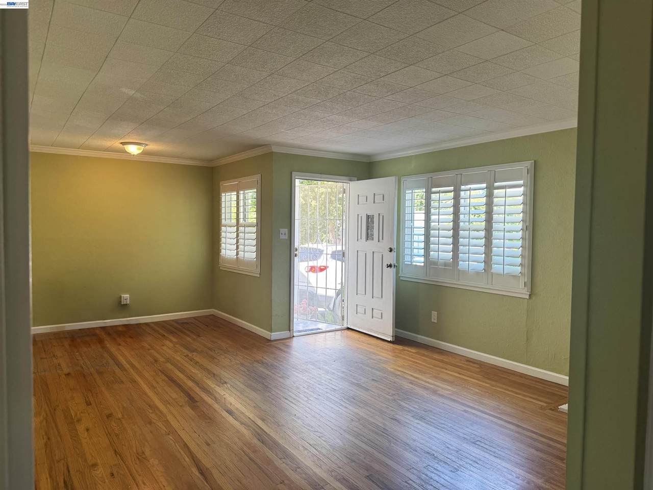 338 Lemarc St - Photo 1